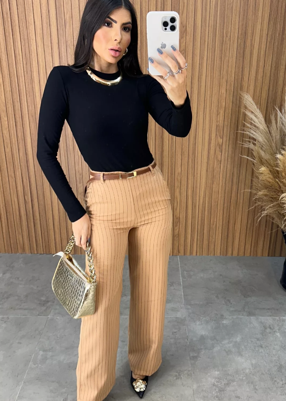 Calça Risca de Giz