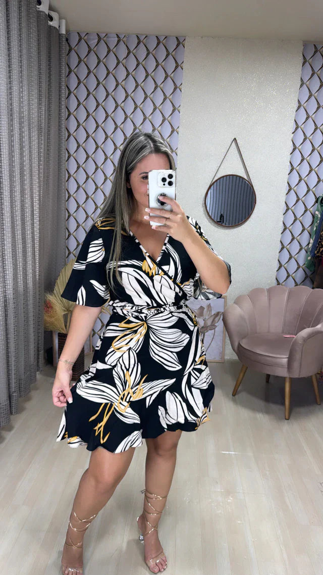 Vestido Curto Envelope